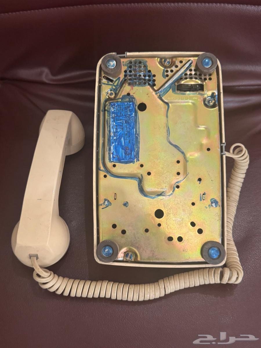 تيليفون بشعار الخطوط السعوديه القديم64407545098241113