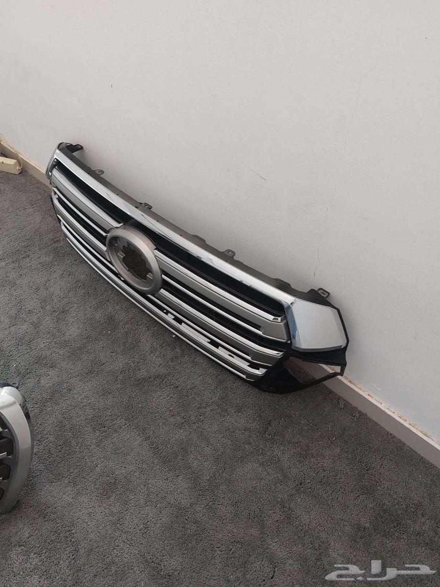 شبك لاندكروزر 2021 و 2015 الجميع اصلي وكاله (مستعمل)64564379346306111