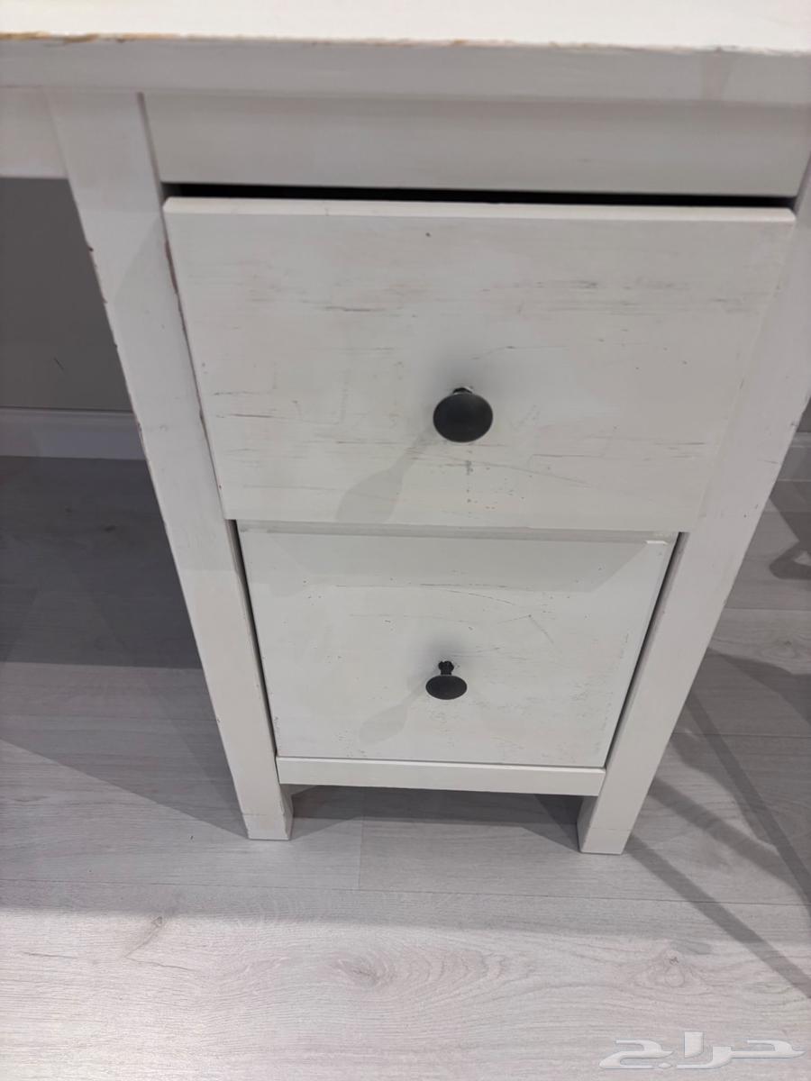 مكتب ايكيا64408413424257110