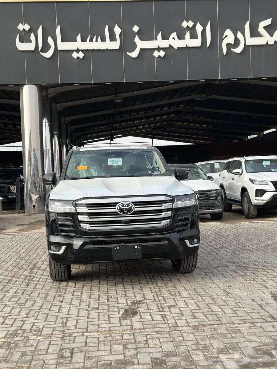 تويوتا لاندكروزر GXR L3 بنزين سعودي 2025 اسود64566603297026112