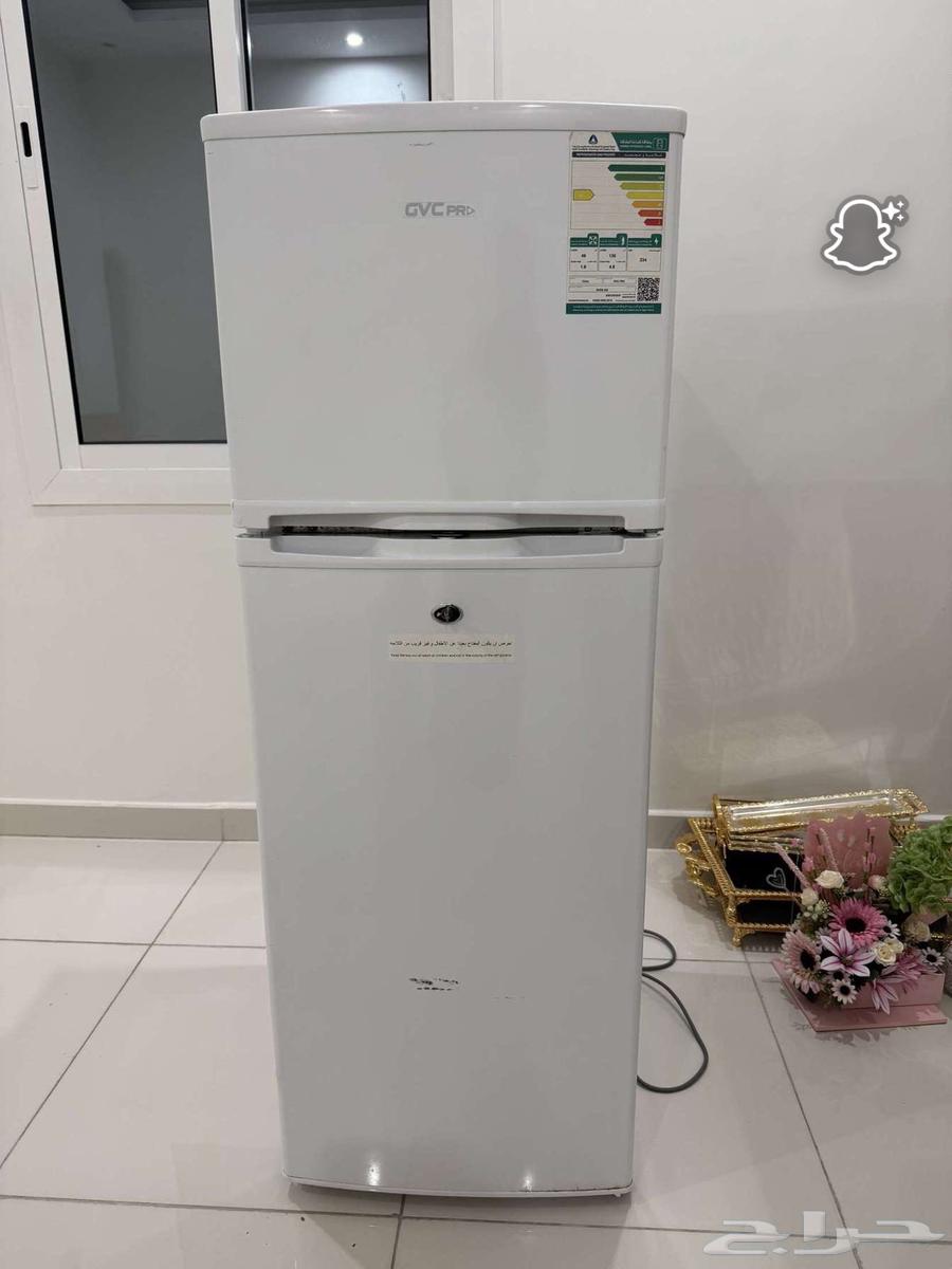 سرير ودولاب وثلاجه64410202626561112