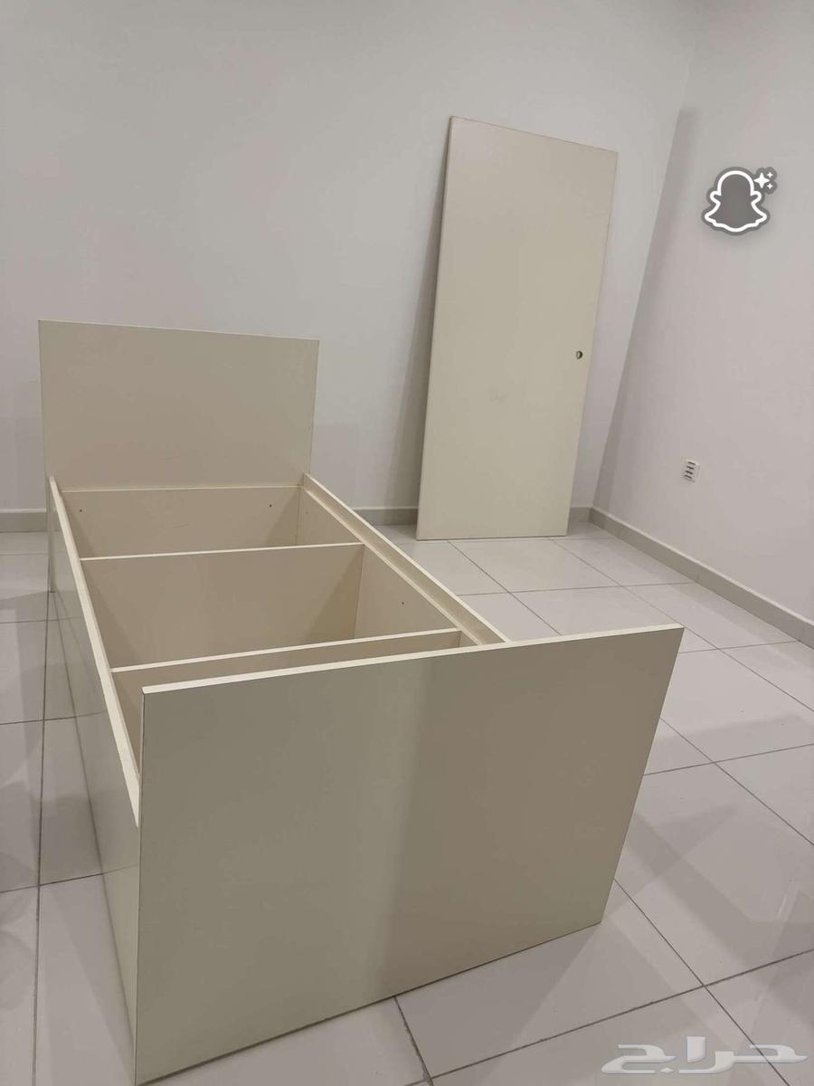 سرير ودولاب وثلاجه64410202626561110