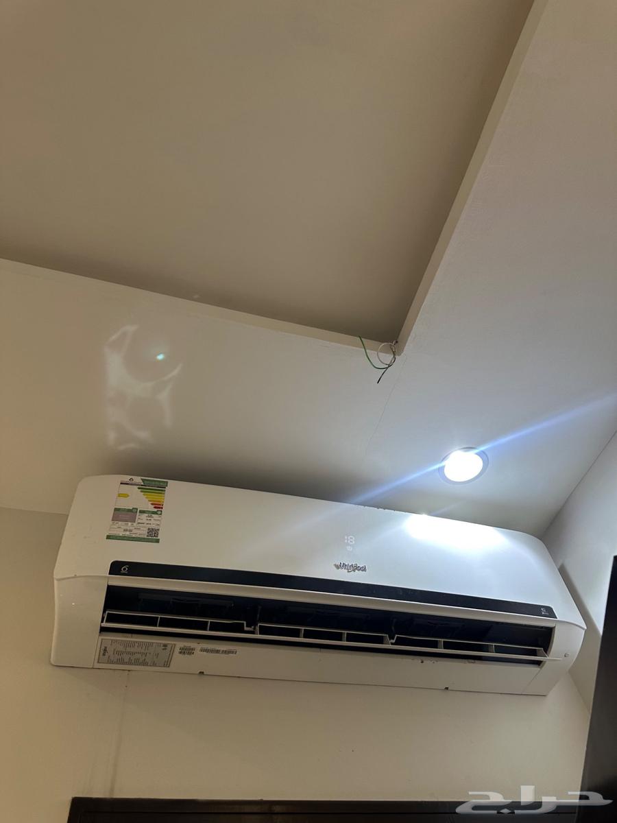 Two window air conditioners and one semi-new split air conditioner in Jeddah, Al-Buwadi64410623823874111