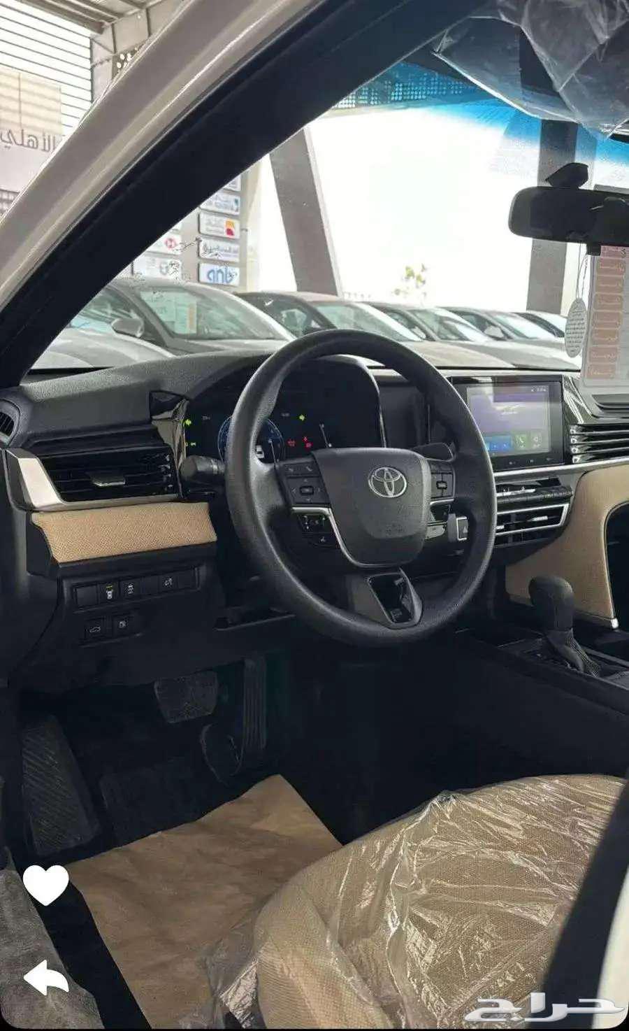 تويوتا كامري E استاندر بريمي 2025 - 10850064562333893635111