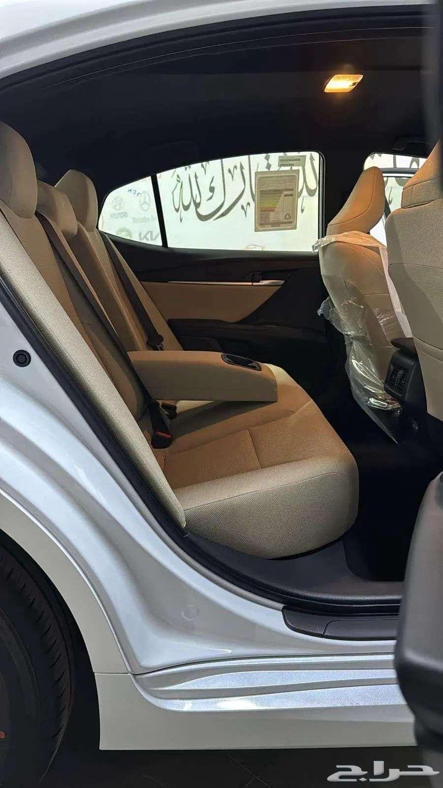 تويوتا كامري E ستاندر بنزين سعودي2025-11600064562165372929113