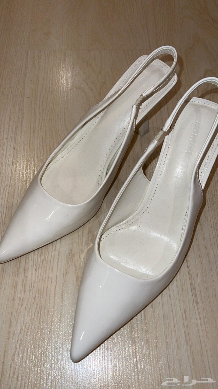 White heel64411915591042112