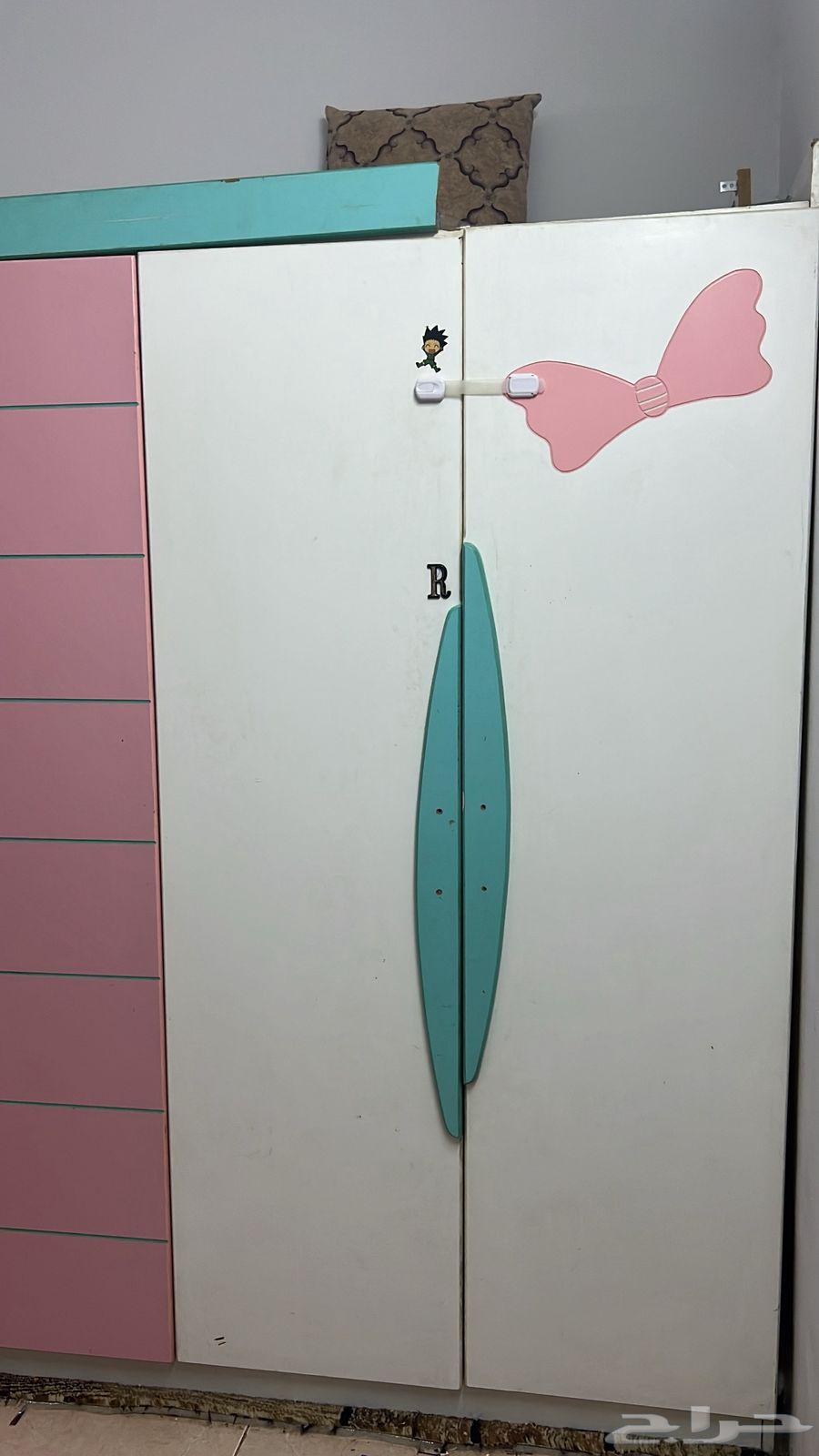 A good condition cabinet, urgent transfer64412495146627110