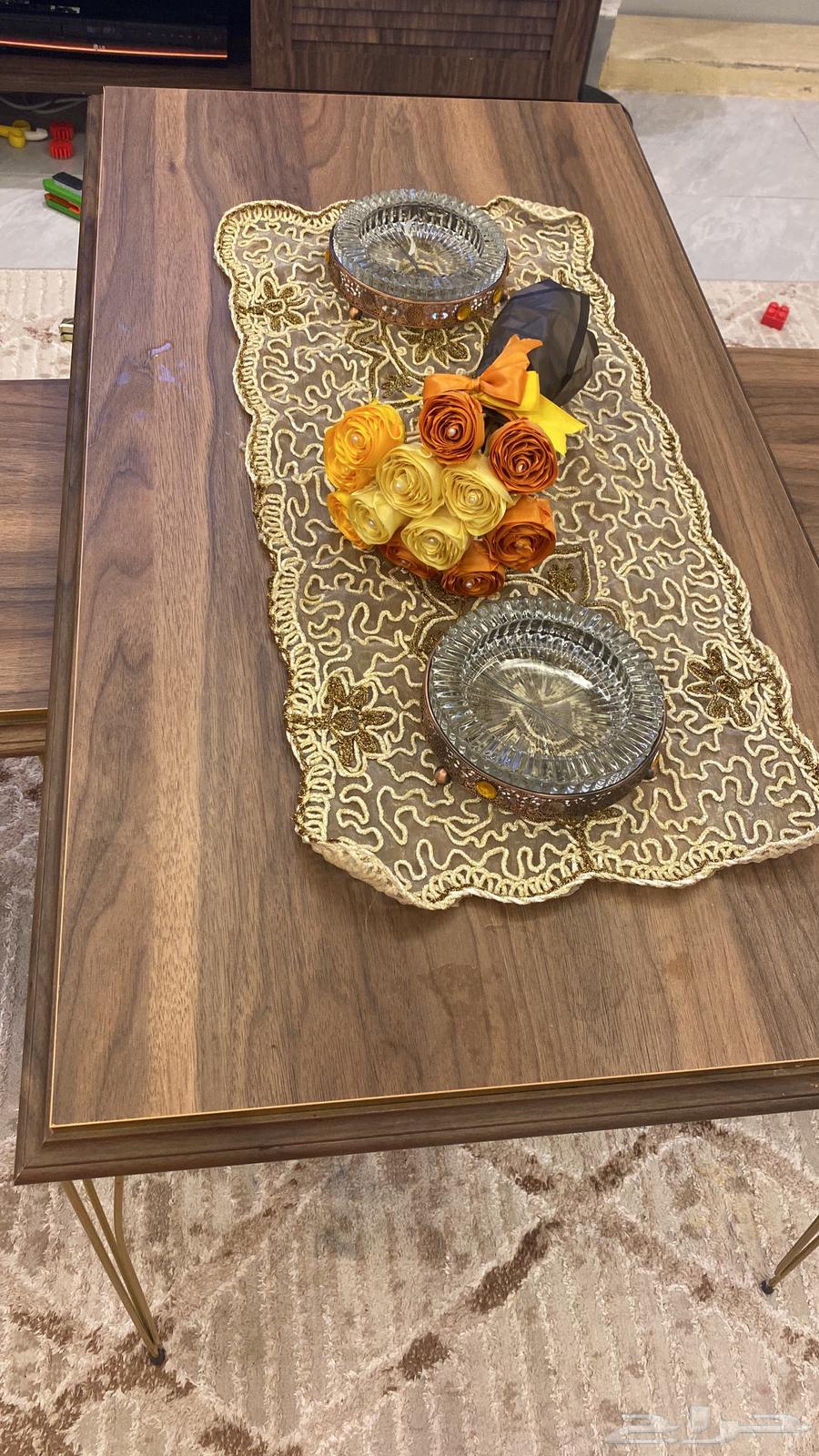 طاولات خشبي64412748669955110