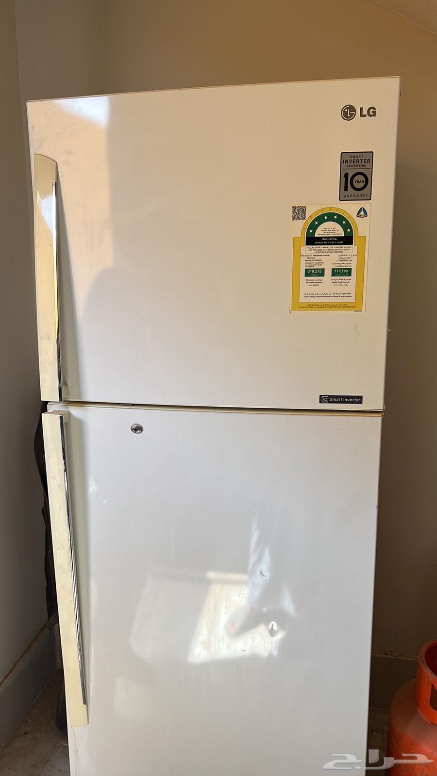 ثلاجه وغساله ملابس نظيفه وخاليه من العيوب64408301167362113