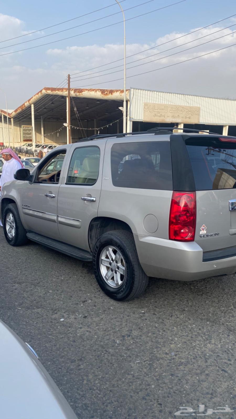 يوكن موديل 2007 ماشي 350 الف بدون دبل64567059687683111