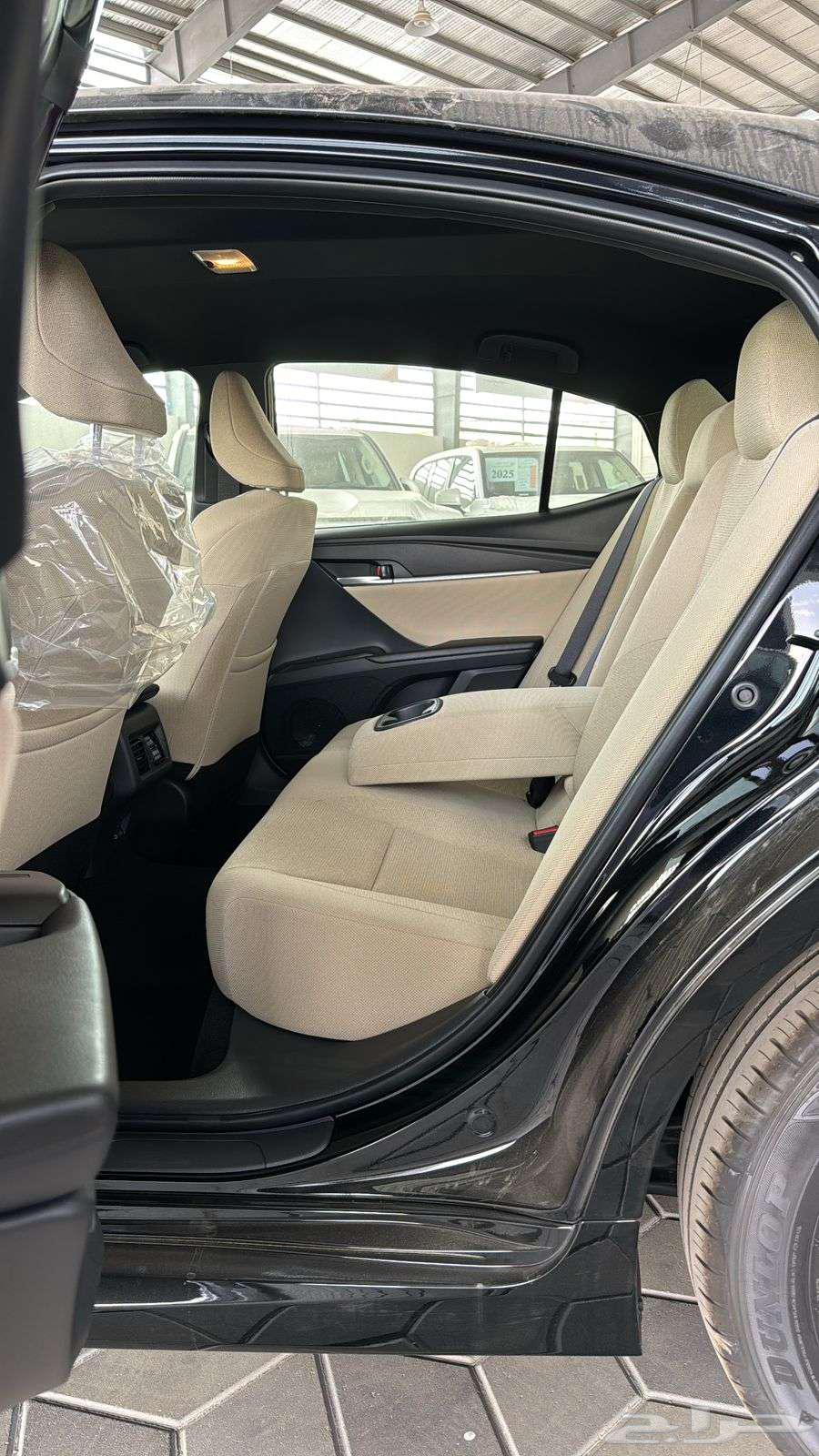 تويوتا كامري Eستاندر بنزين سعودي2025-121.50064567059712131114