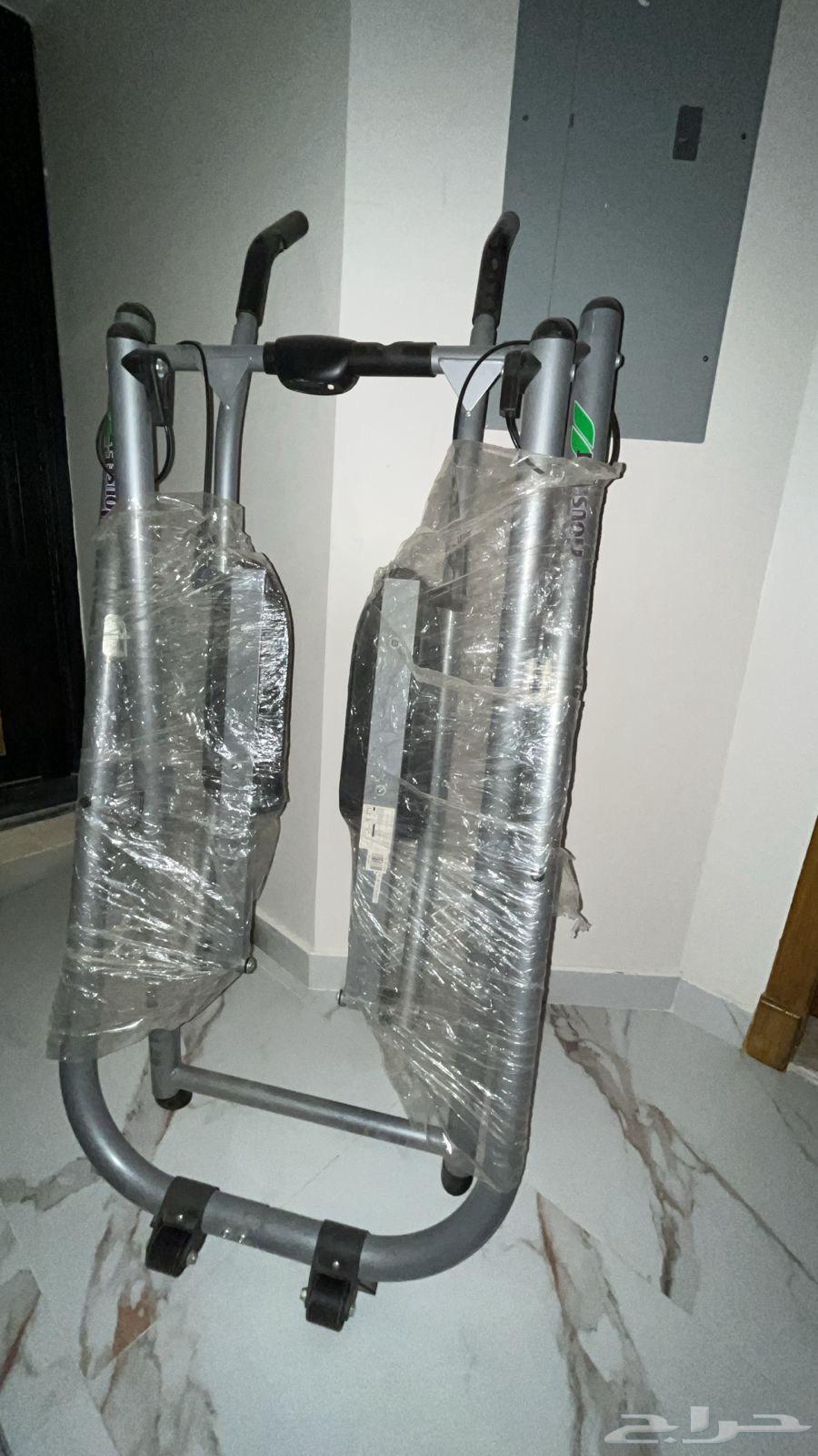 دراجة هوائية وغزال رياضي64418173775234112