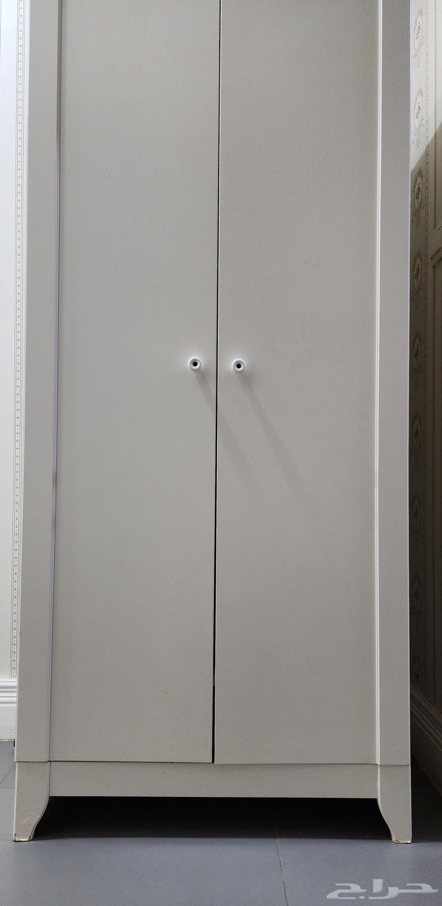 دولاب ملابس من ايكيا في جدة بسعر 300 ريال64406110538882113