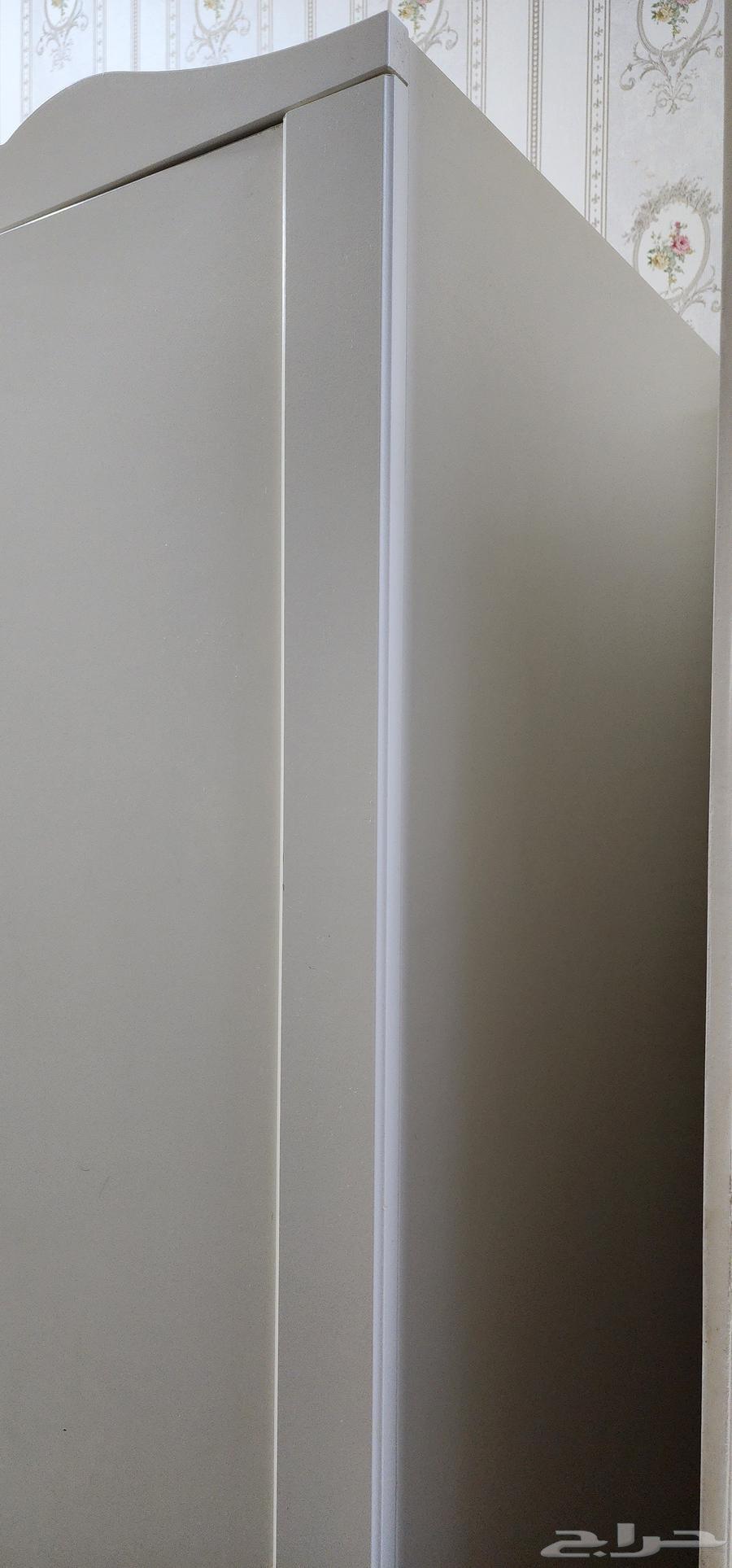 دولاب ملابس من ايكيا في جدة بسعر 300 ريال64406110538882111