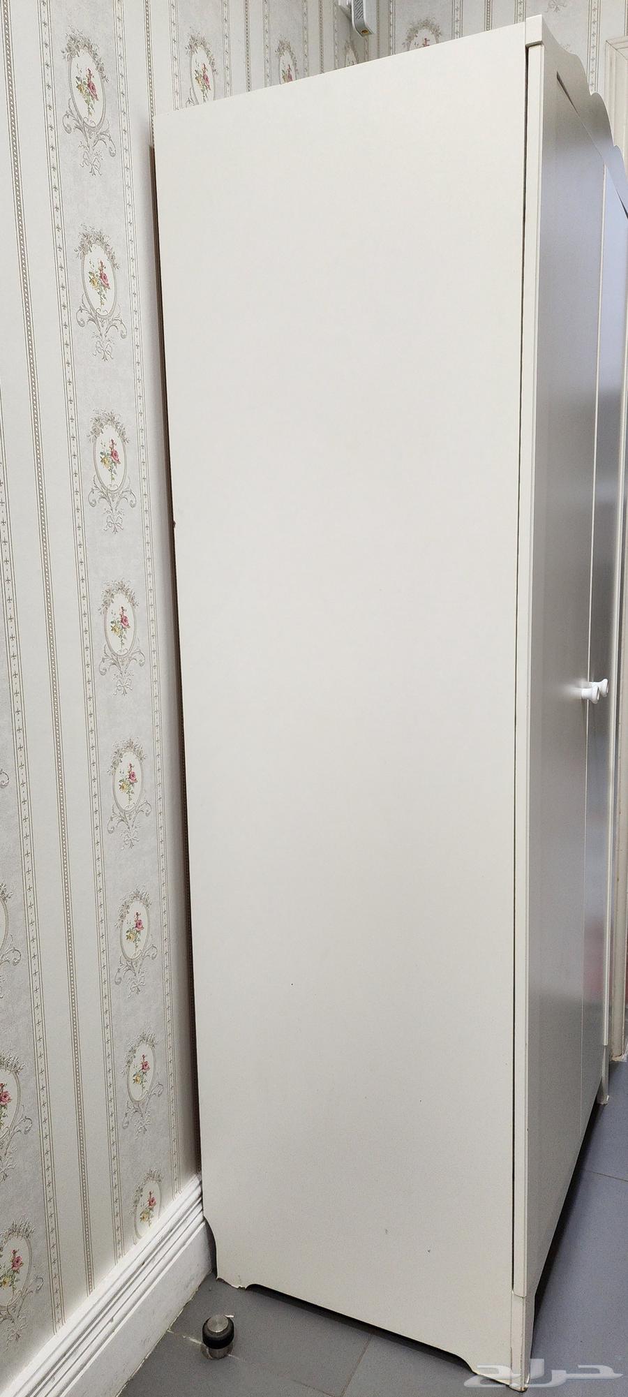 دولاب ملابس من ايكيا في جدة بسعر 300 ريال64406110538882112