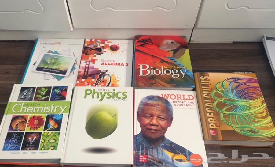 كتب انترناشونال اغلبها جديده يوجد عليها الاسم فقط64411256615041110