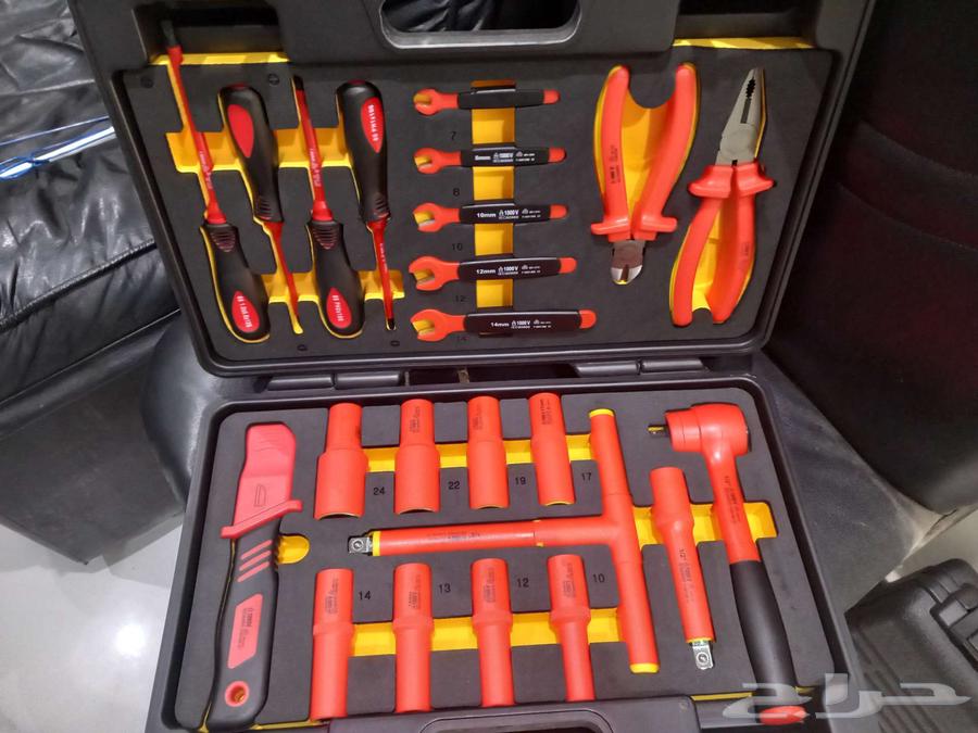 طقم عدة كهرباء معزول64406375144450110