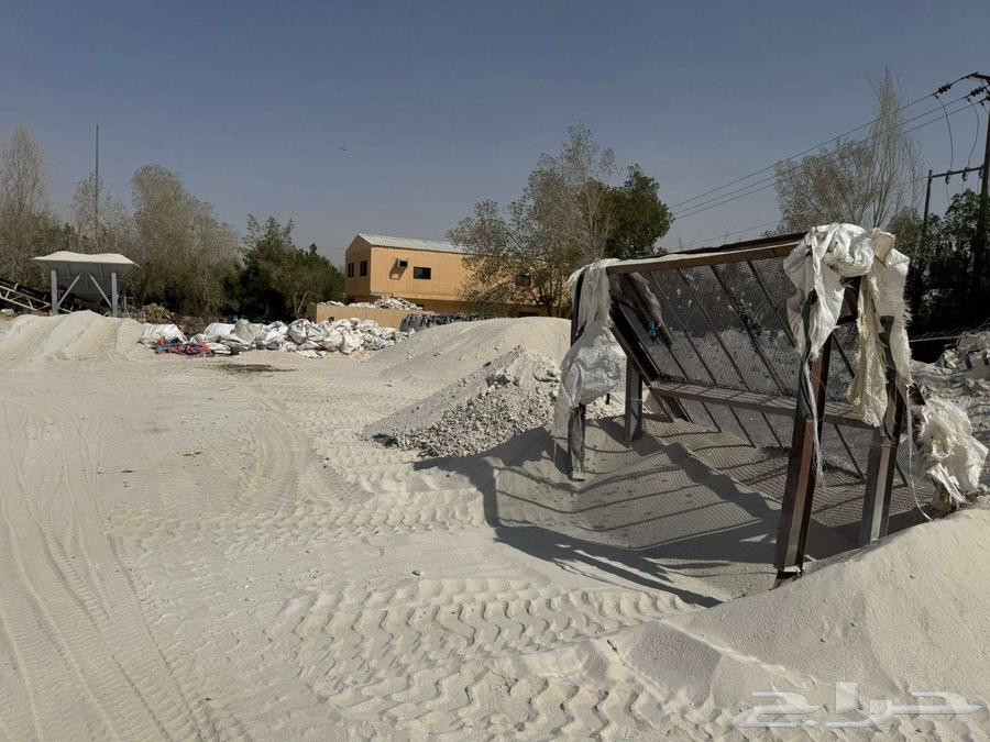 للبيع مصنع لفرز وتعبئة الرمل السيليكا بطريق الخرج64406820899459113