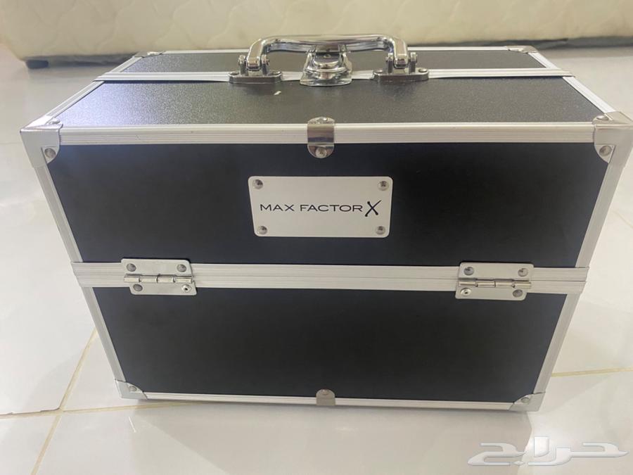 صندوق مكياج Max Factor ماكس فاكتور64411768572675110