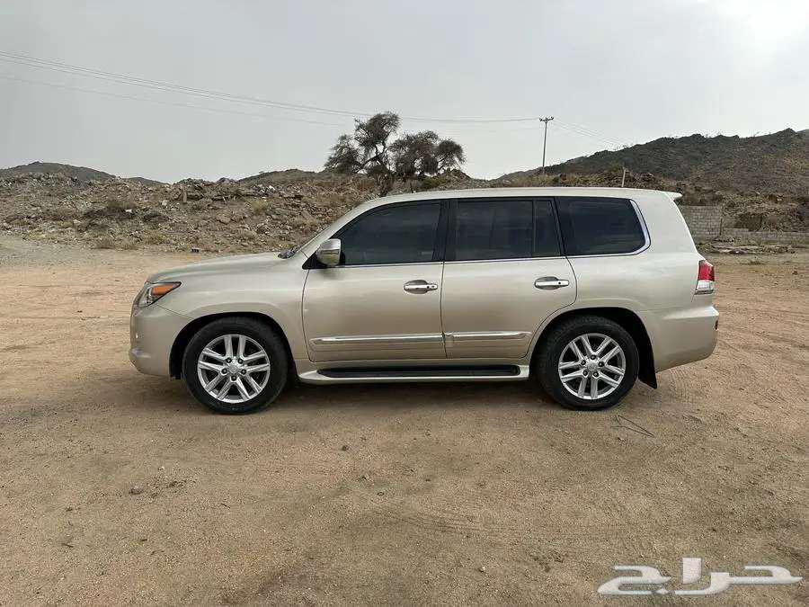 جيب لكزس سعودي ( 2014 ) LX 570 DD فل كامل64568961347330113
