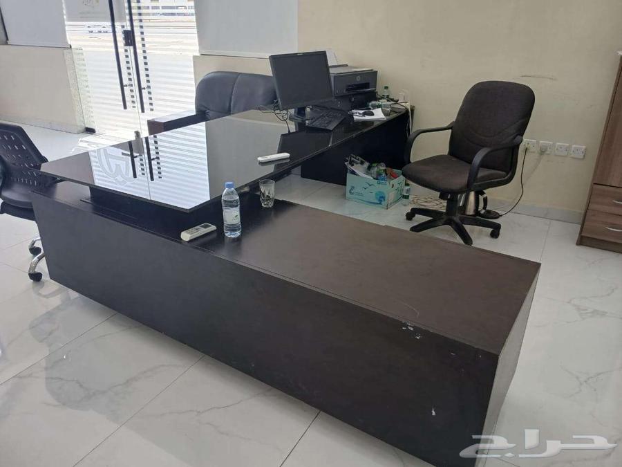 مكتب vip للبيع بمخرج 3064407475624450111