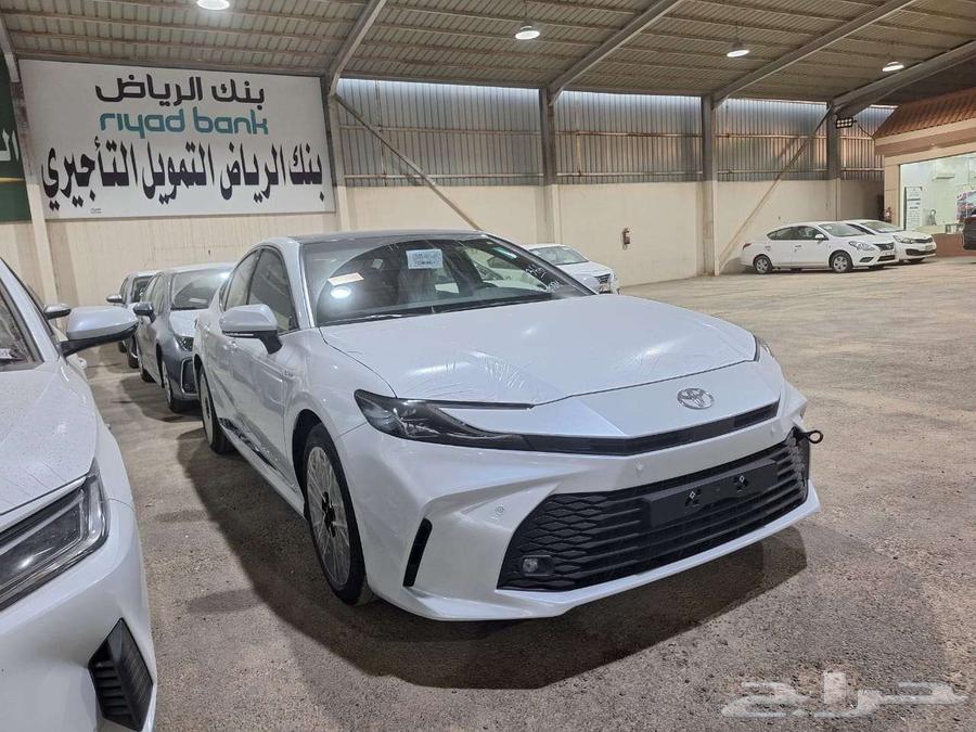 تويوتا - كامري ال اي هايبرد - 2025 LE HEV جديد64570352864641111