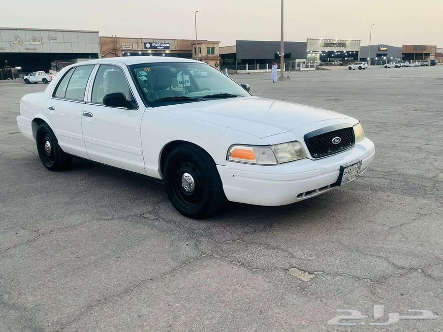 فورد فكتوريا 2012 ماشي 99 الف حكومي( الجبيل )64567614313346110