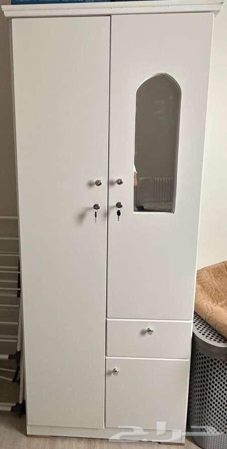 اثاث منزلي وبرادة مياة بحالة ممتازة64415289612801112