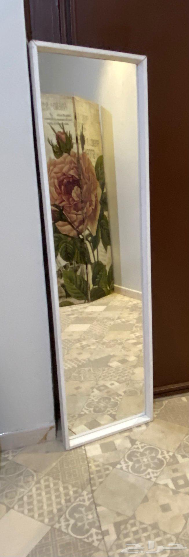 للبيع مرايا من إيكيا وسجادة مجلس ممتازة64413772107650112