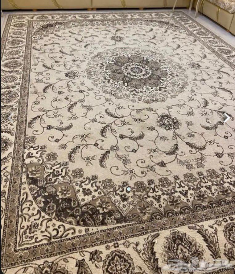 للبيع مرايا من إيكيا وسجادة مجلس ممتازة64413772107650111