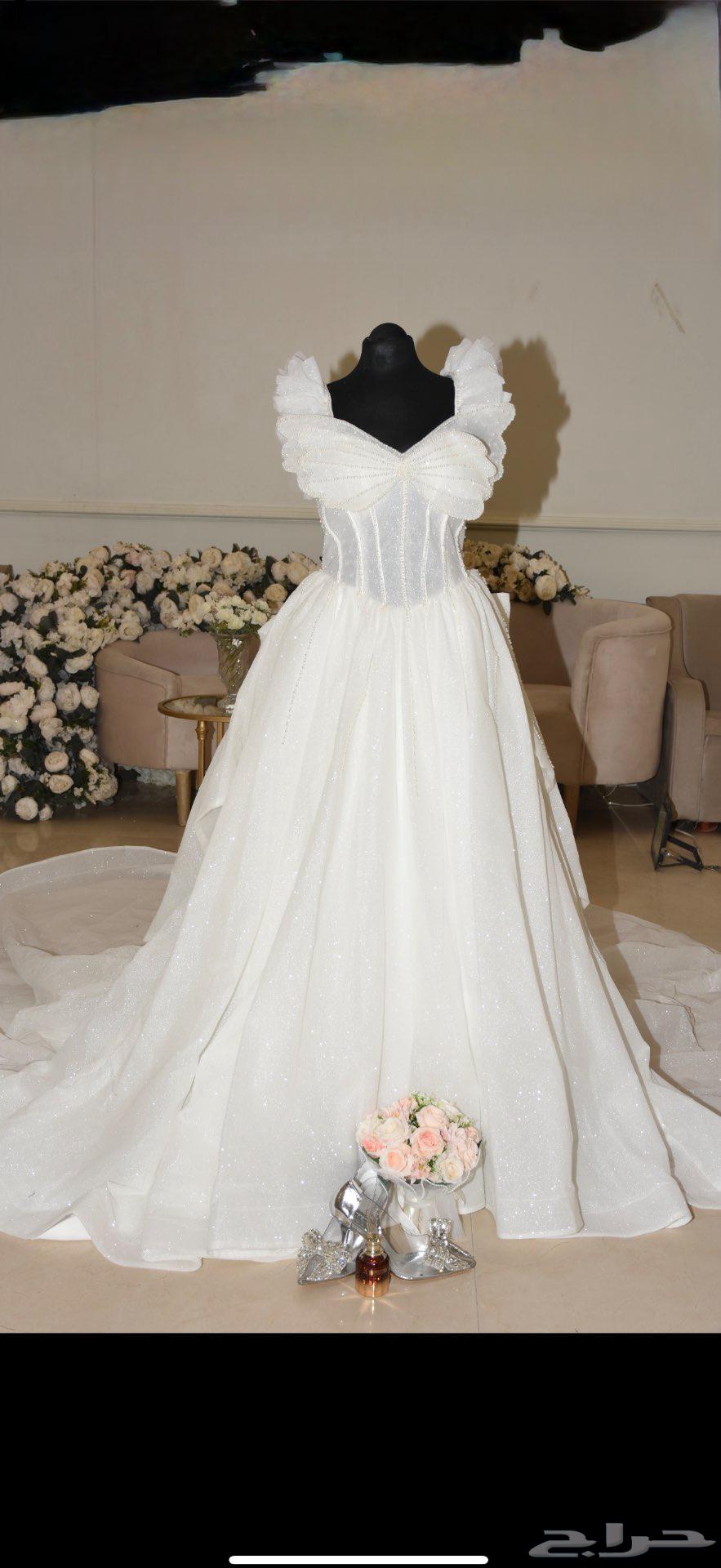 فستان زفاف لم يلبس إلا مرة واحدة64414779720193111