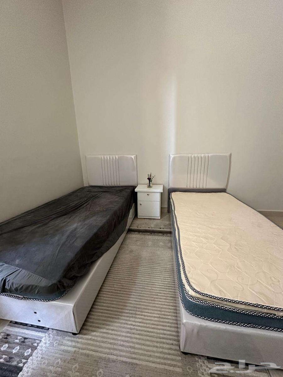 اثاث منزلي وبرادة مياة بحالة ممتازة64415289612801110