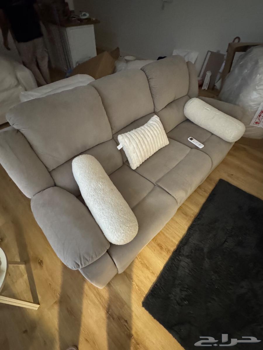 كنب متحرك سينما ب 700 ريال64419784346498110