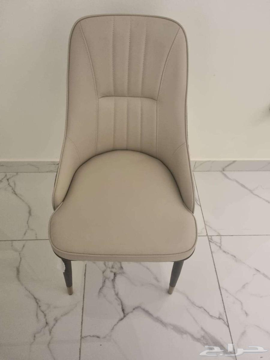 مجموعة طاولة طعام من 7 قطع بسطح رخامي64415894694914112