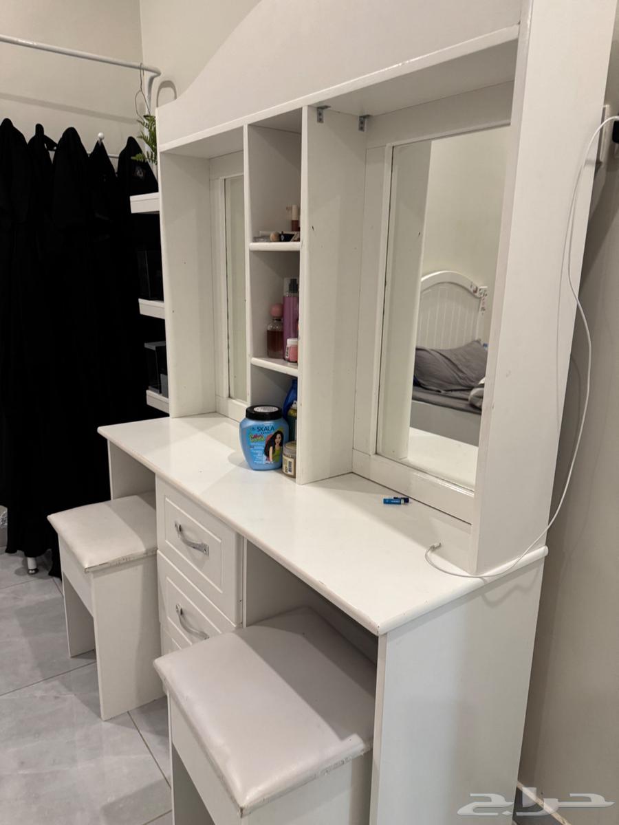 تسريحة نظيفة كرسيين للبيع64416822507267113