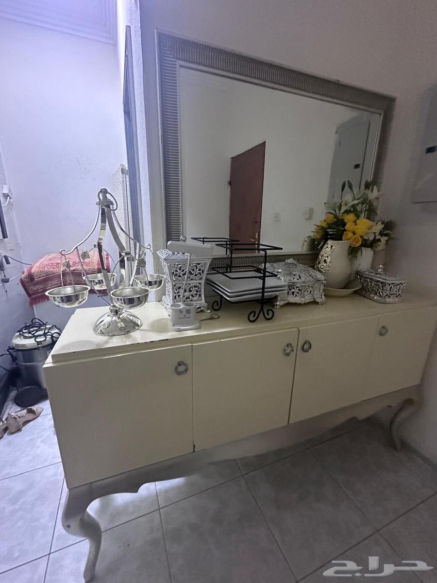 طاوله طعام قابله للطي مع 6 كراسي و طاوله مدخل64417022127106110