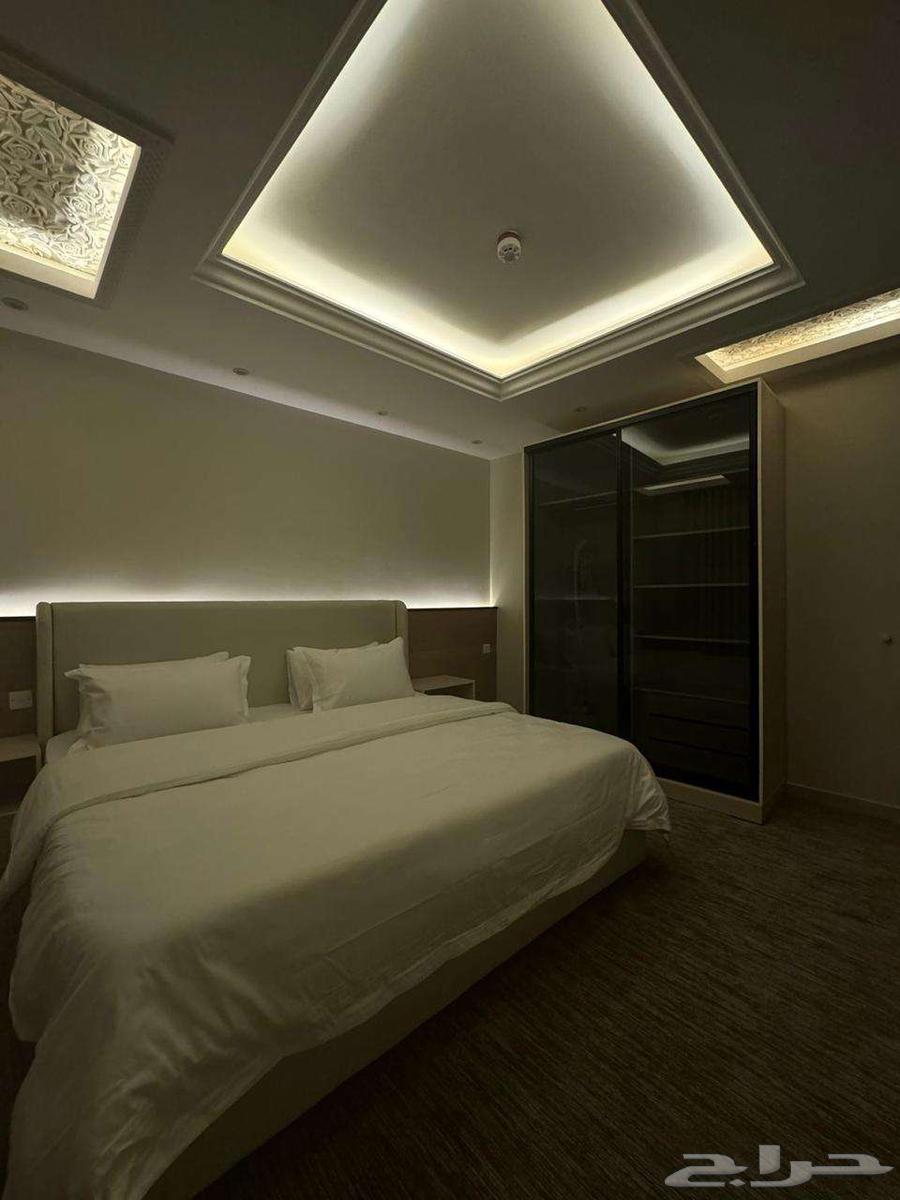 للبيع - اثاث و ديكورات للبيع64417631181955110