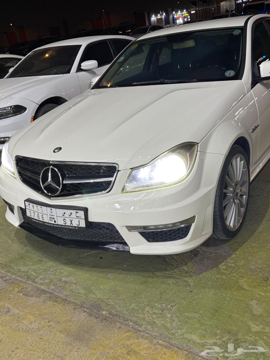 مرسيدس C63 بدي نظيفة جد ا موديل 201264578298402434112