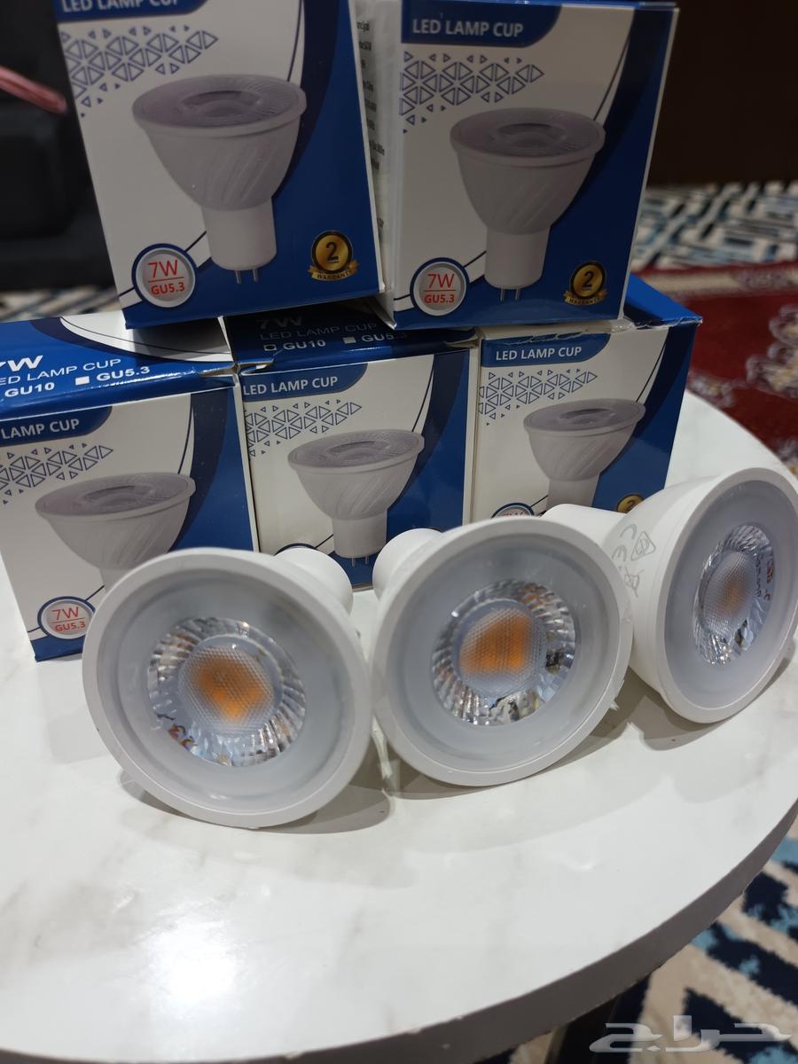 لمبات جديده عند التشغيل لونها اصفر64578298302467110