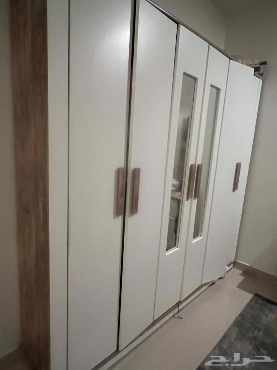 غرفه نوم ابيض وبيج64419145129857112