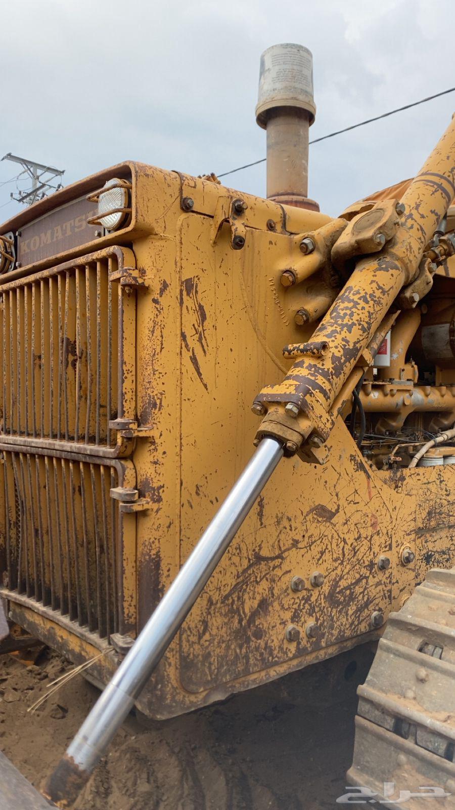 Komatsu 155 bulldozer for sale, sequence 22, clean transmission and engine, tracks64572201143938112