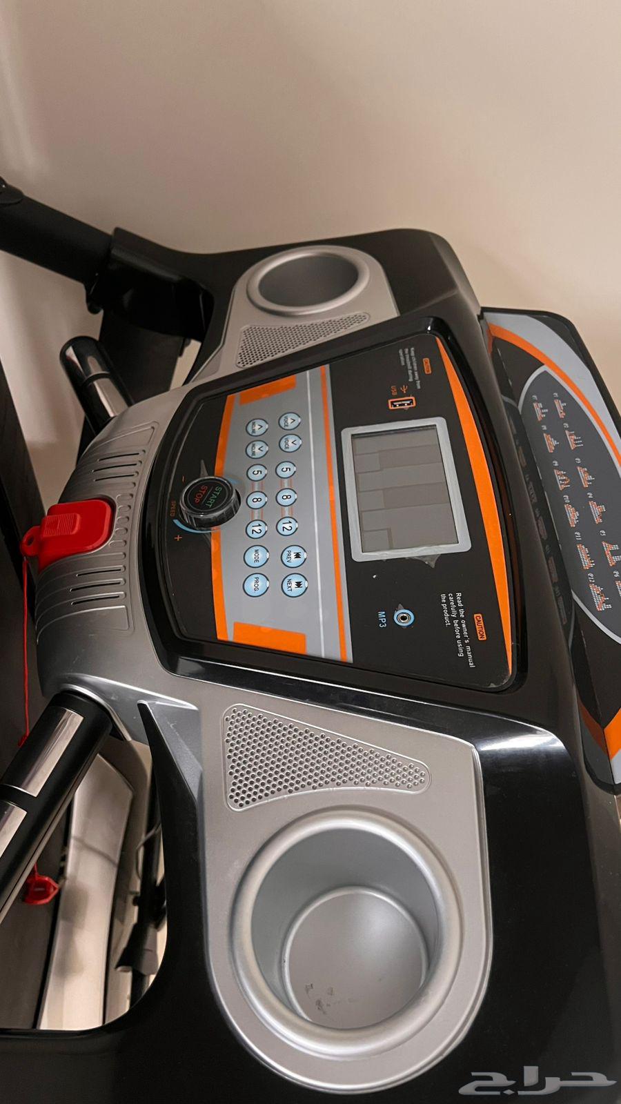 Clean fitness treadmill, very light use64418811017089110