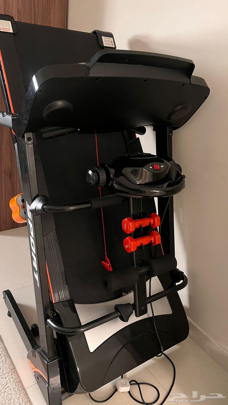 Clean fitness treadmill, very light use64418811017089114