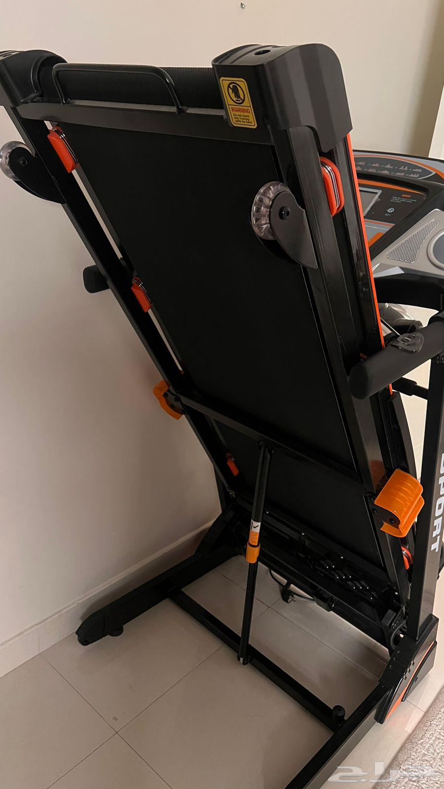 Clean fitness treadmill, very light use64418811017089112