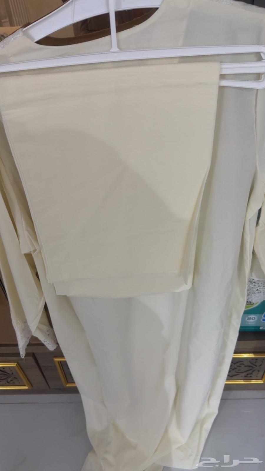 New L-sized postpartum robe, size is small, reason for sale64419426328322111