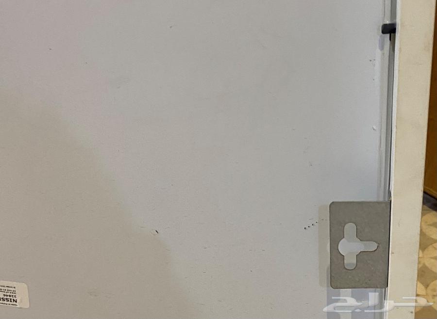 للبيع مرايا من إيكيا وسجادة مجلس ممتازة64413772107650113