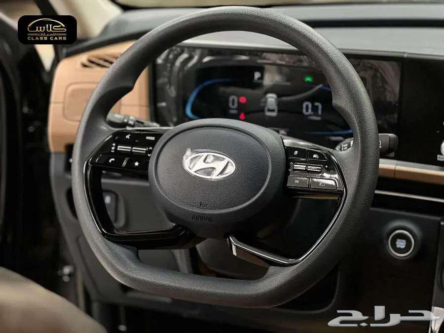 جراند كريتا سمارت الشكل الجديد 2025- 89700ريال شامل الضريبة64572130082305113