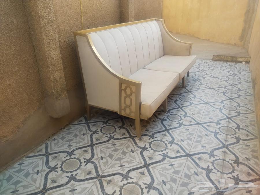 كنب فخم بحالة ممتازة وجديدة للبيع بعنيزة64416610651906111