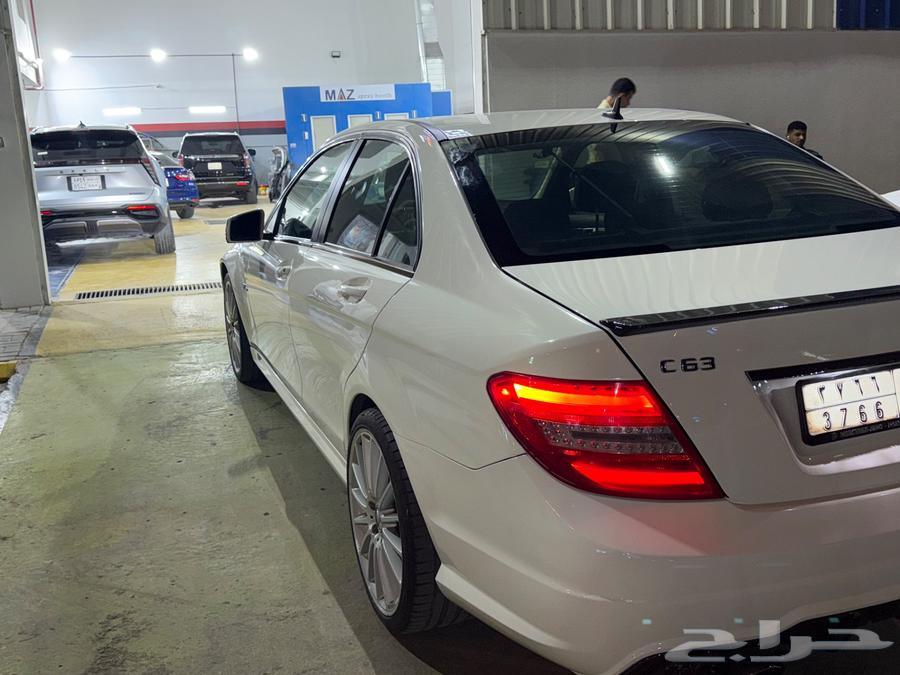 مرسيدس C63 بدي نظيفة جد ا موديل 201264578298402434113