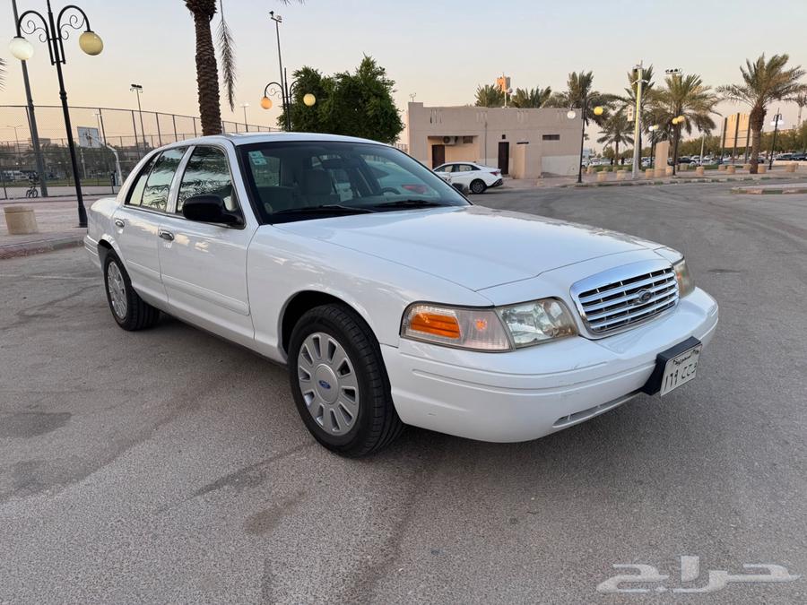 فورد كراون فكتوريا مخزن 200664581552770563112